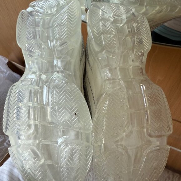 NWB Steve Madden Maxima White Rhinestone Sneakers - Size 7 - Picture 11 of 11